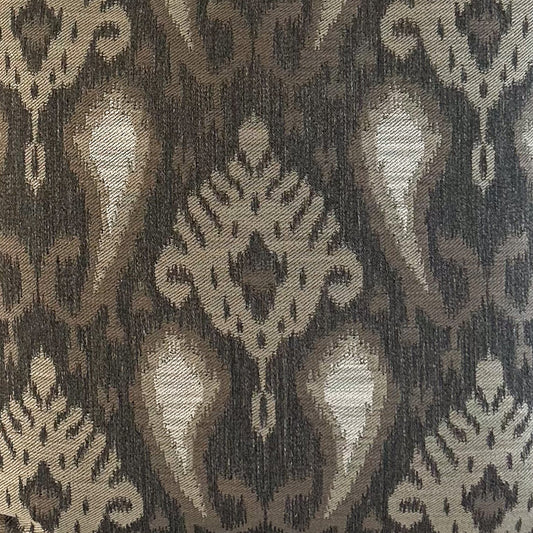 Decorative fabric with a ikat pattern 